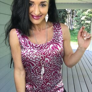 Chico’s pink grey floral silky sleeveless blouse